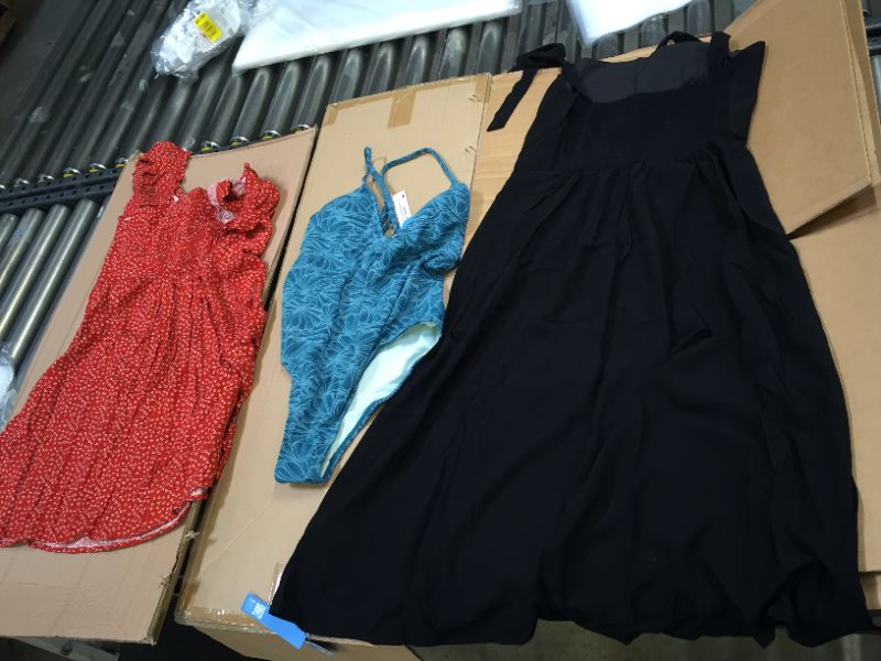 Photo 1 of ASSORTED WOMEN'S CLOTHES- ALL MEDIUM