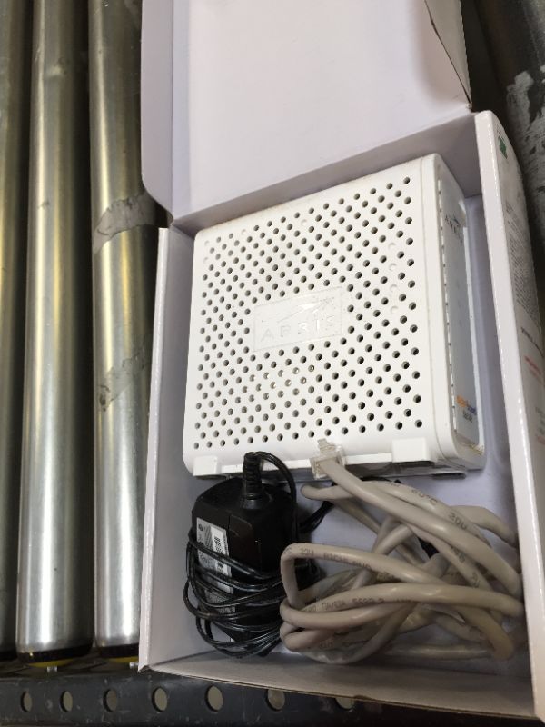 Photo 3 of ARRIS SURFboard (16x4) DOCSIS 3.0 Cable Modem. Approved for XFINITY Comcast, Cox, Charter and most other Cable Internet providers for plans up to 300 Mbps (SB6183), White
