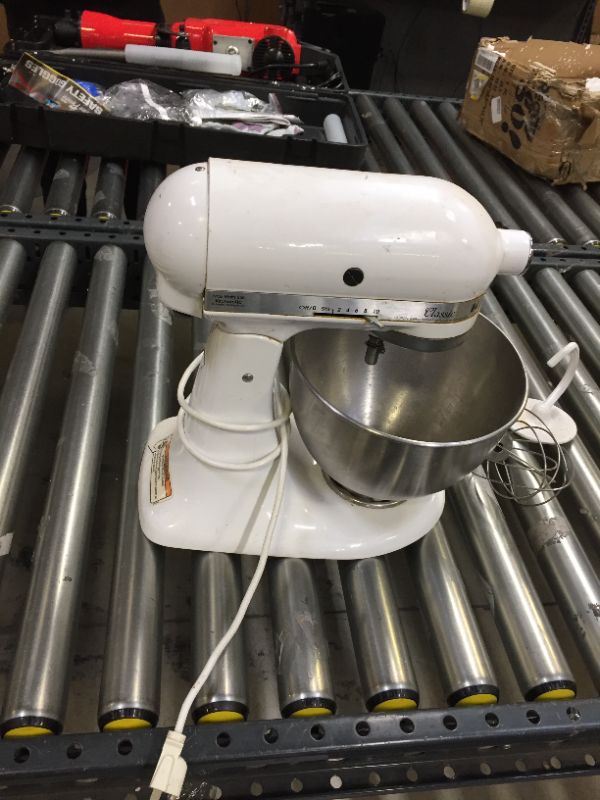 Photo 5 of KitchenAid Classic 4.5qt Stand Mixer - White

