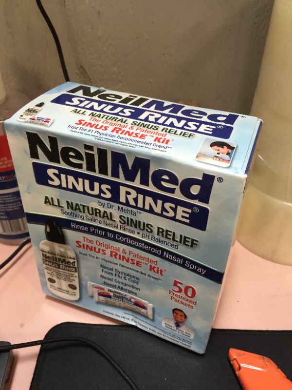 Photo 2 of NeilMed Sinus Rinse - A Complete Sinus Nasal Rinse Kit, 50 count (Pack of 1)

