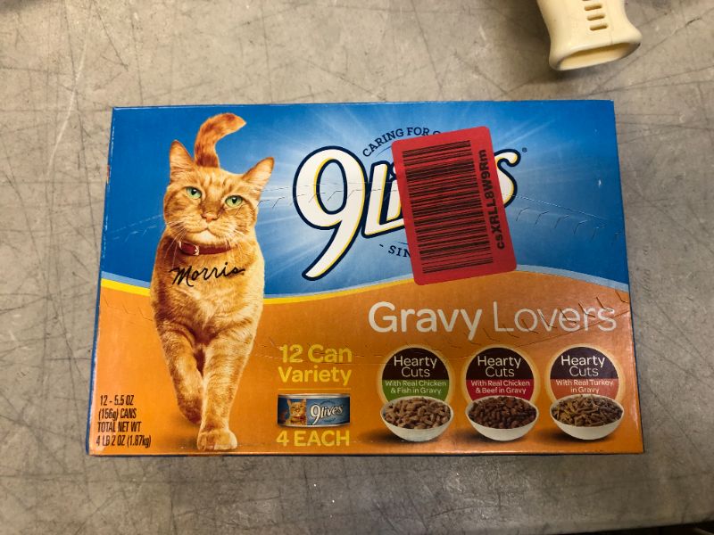 Photo 2 of 9Lives Variety Pack Favorites Wet Cat Food, 5.5 Ounce Cans EXP 3/5/22
