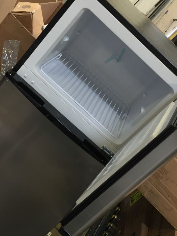 Photo 3 of 7.5 CU FT TOP MOUNT FRIDGE, PLATINUM | EFR749-6COM
