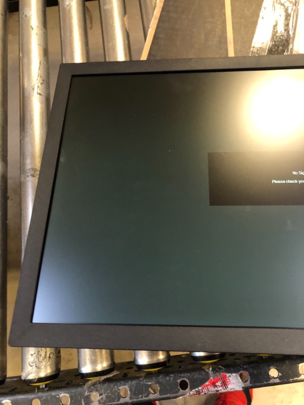 Photo 1 of LG 22MN430M-B Monitor 22” Full HD IPS Display with FreeSync - Black

