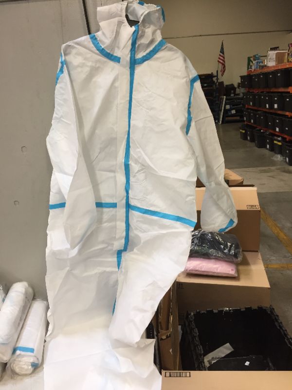 Photo 1 of Disposable coverall suit L/XL