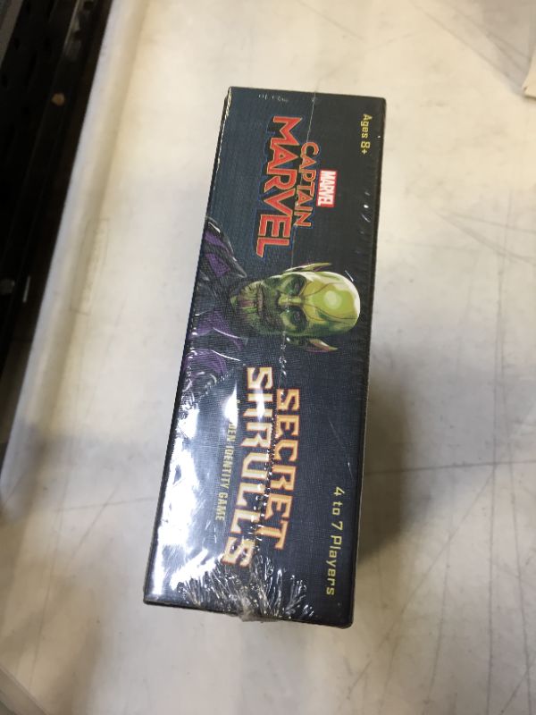 Photo 5 of Captain Marvel Secret Skrulls Card Game
