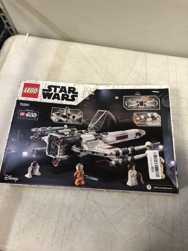 Photo 5 of LEGO Star Wars Luke Skywalkers X-Wing Fighter 75301