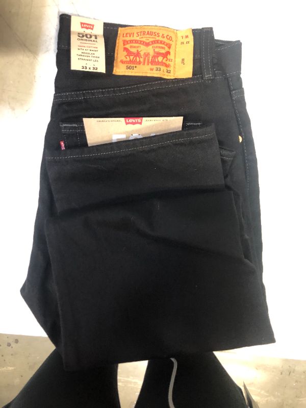 Photo 2 of Levi's Men's 501 Original Fit Jeans
33X32