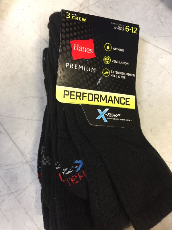 Photo 2 of Men's Hanes Premium Performance Power Cool Crew Socks 3pk
