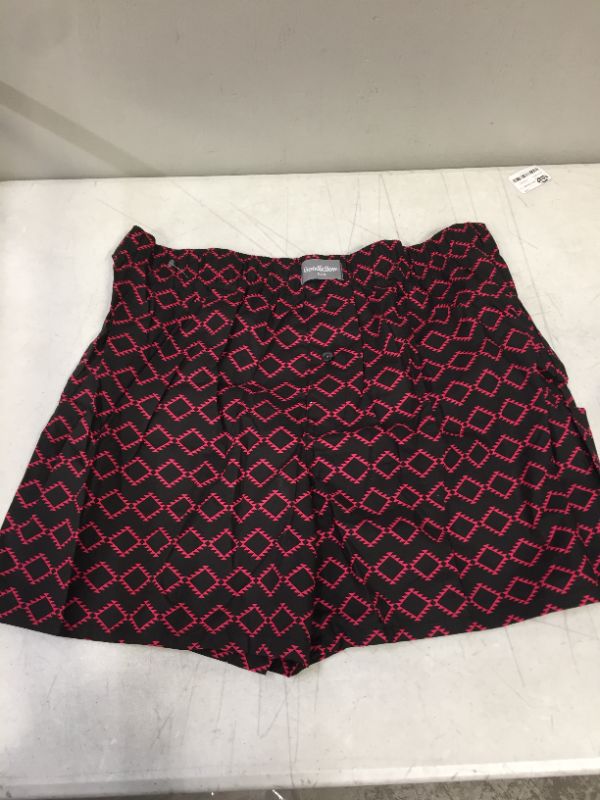 Photo 1 of men's shorts size L