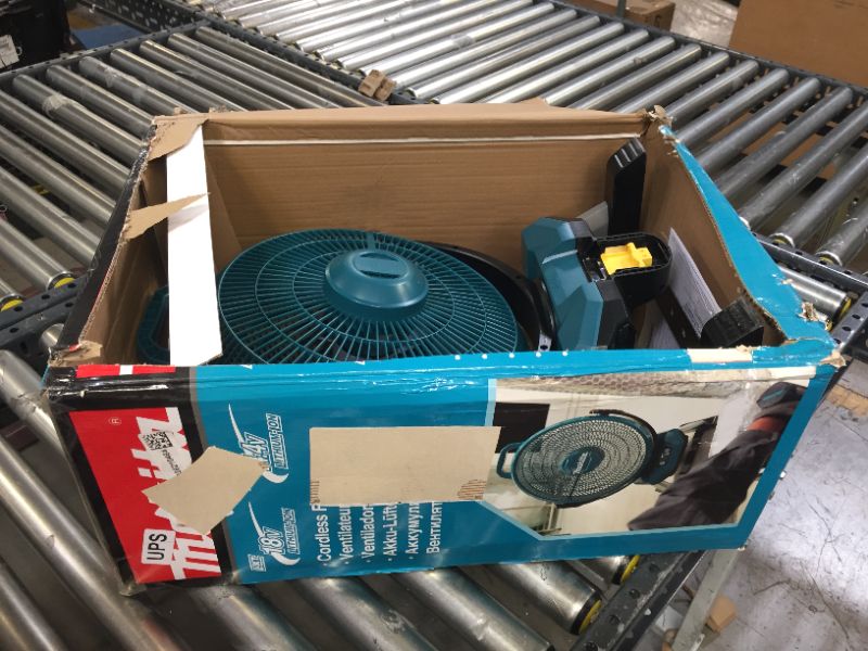 Photo 4 of Makita DCF301Z 18V LXT® Lithium-Ion Cordless 13" Fan, Tool Only
