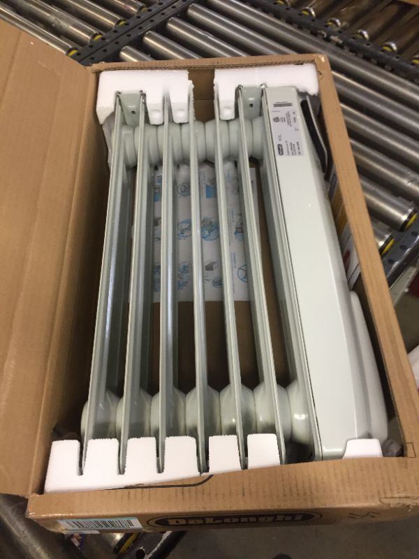 Photo 3 of Delonghi - Oil-Filled Radiator - White