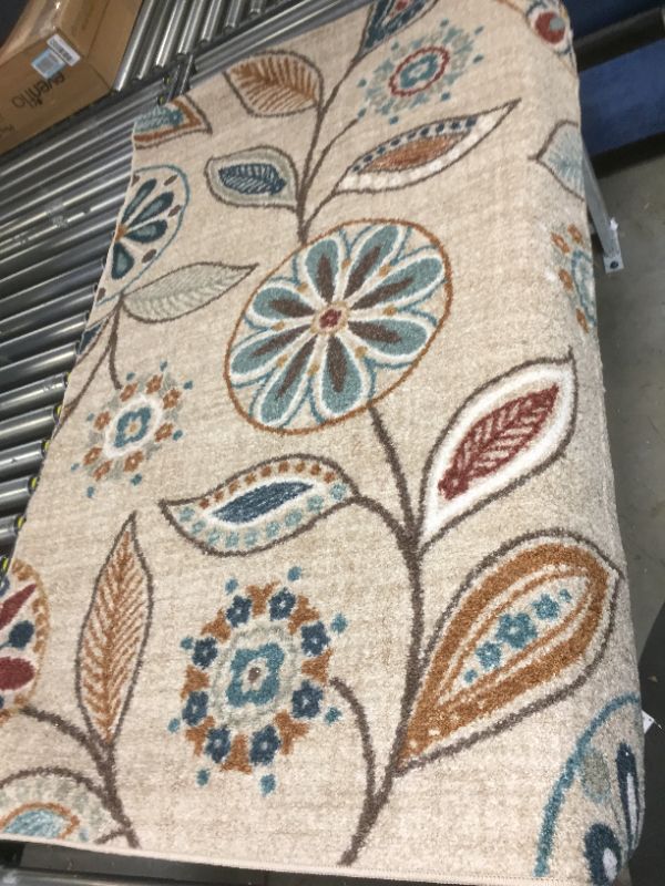 Photo 1 of Area Rug Approx 3ft by 5ft