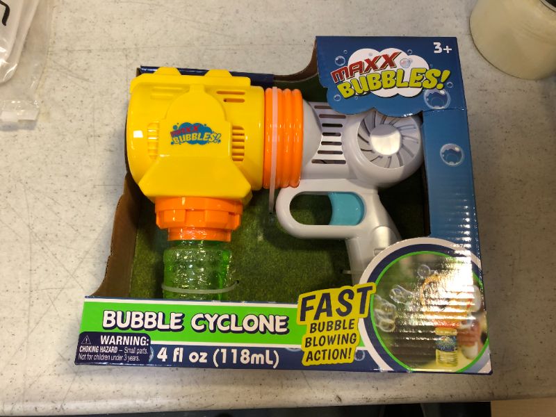 Photo 1 of Maxx Bubbles! Bubble Cyclone