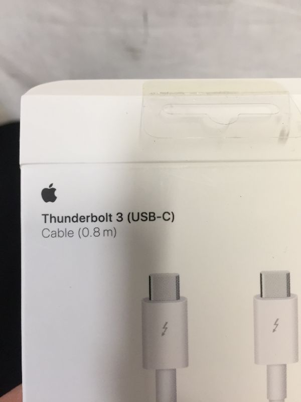 Photo 3 of Thunderbolt 3 (USB?C) Cable (0.8 m)
