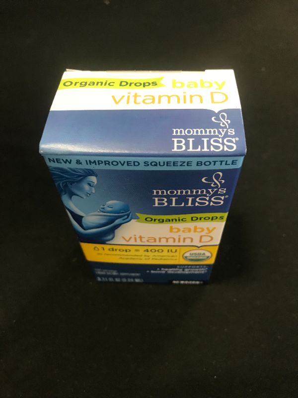 Photo 2 of Mommy's Bliss Organic Drops No Artificial Color, Vitamin D, 0.11 Fl Oz BB 02 2023
