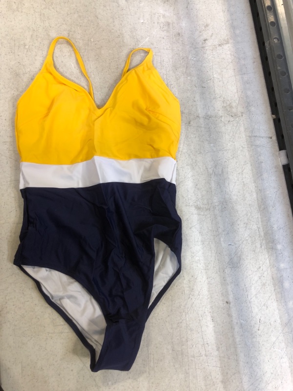 Photo 2 of Cupshe Colorblock V-Neck One Piece Swimsuit. Medium
