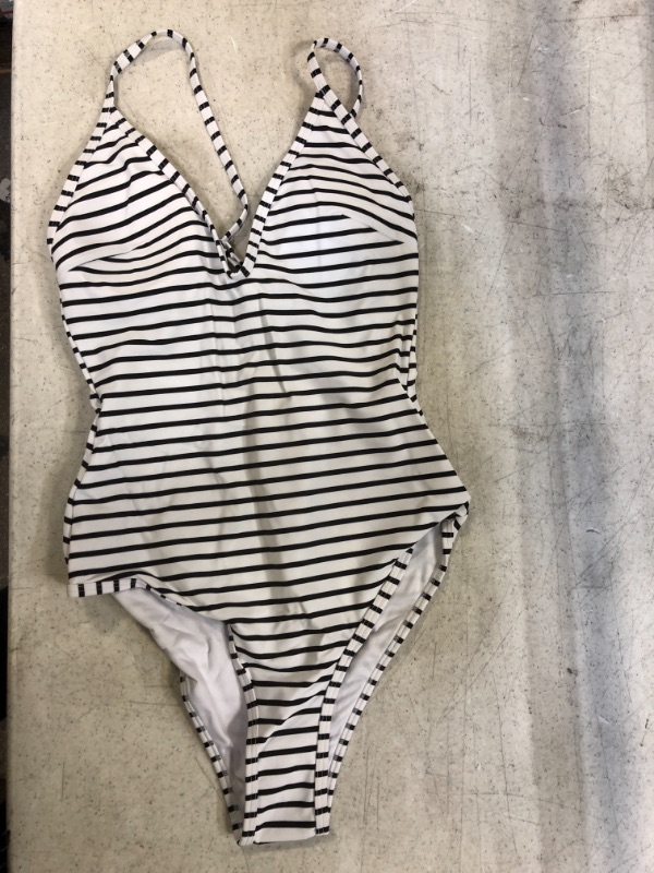 Photo 1 of Generic Black and White Spaghetti Strap Swimsuit. XS