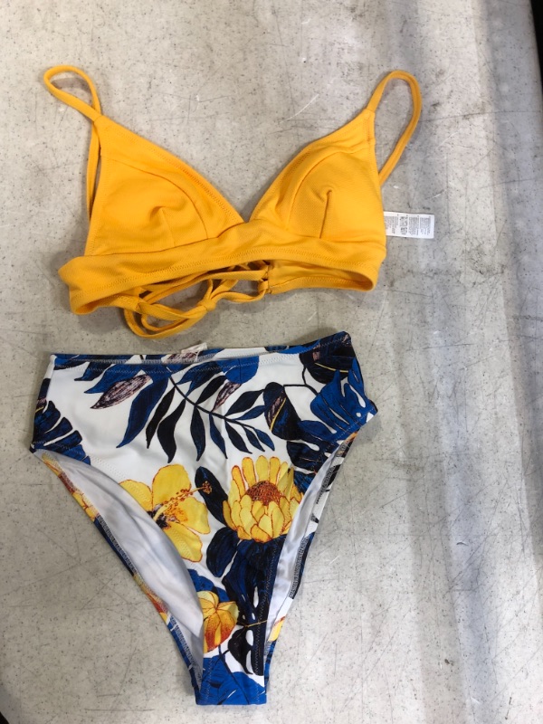 Photo 1 of Cupshe Yellow And Blue Leaves Print Bikini. Small
