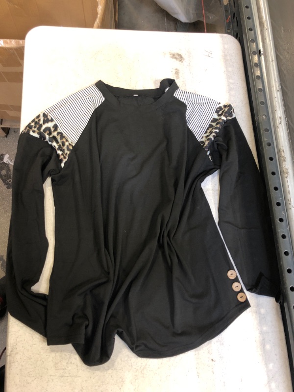 Photo 1 of Generic Black Long Sleeve Shirt. XL