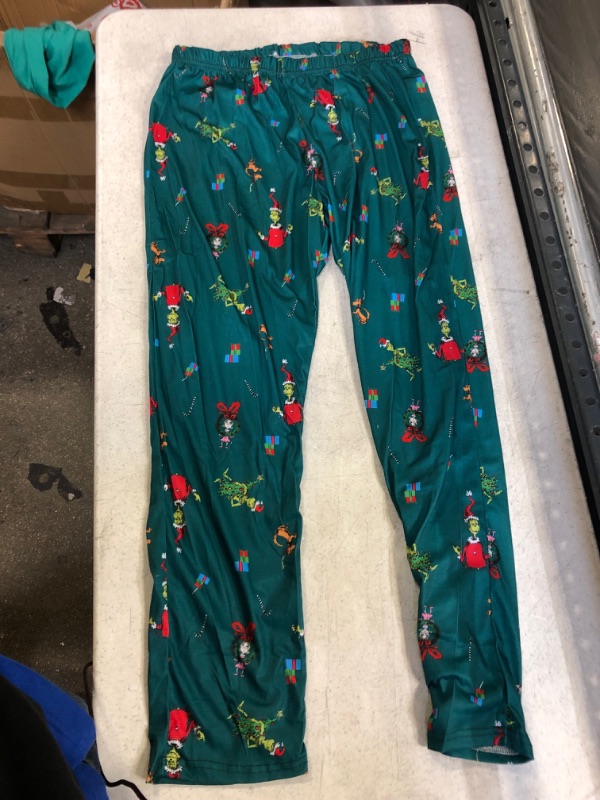 Photo 1 of Generic Green Grinch Long Sleeve Pajama Set. XXL