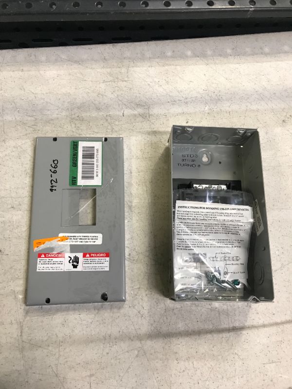 Photo 2 of siemens indoor load center type 1 e0204ml1060s