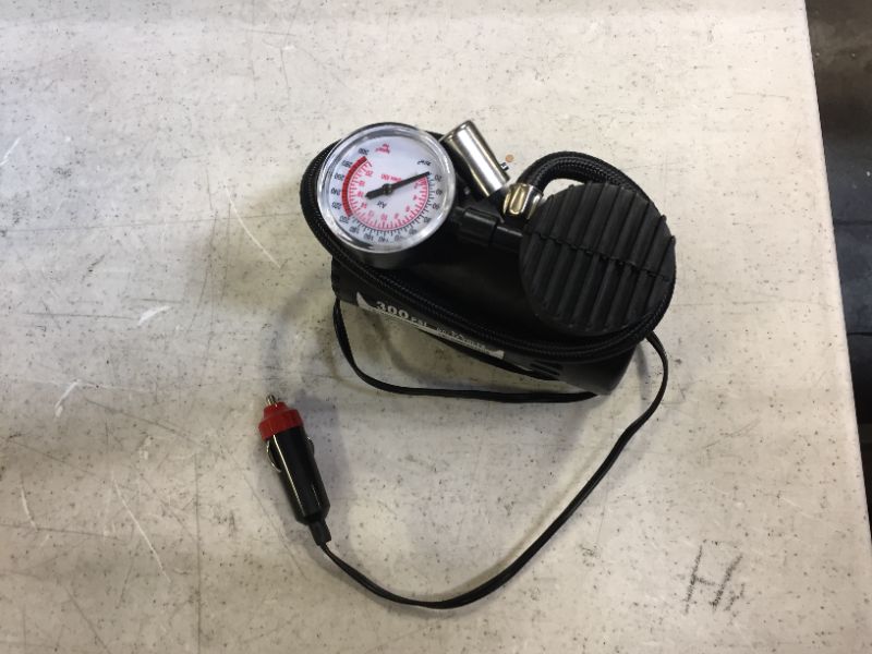 Photo 2 of 12V 300psi auto car electric air pump air compressor portable tire inflator kits