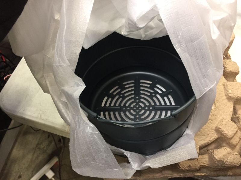 Photo 3 of Instant Pot 6 Quart Air Fryer Lid