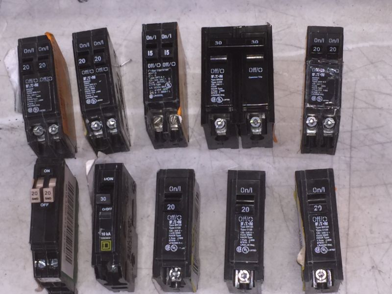 Photo 1 of 10 PACK VARIOUS DIFFERENT TYPES OF CIRCUIT BREAKERS SOLD AS IS