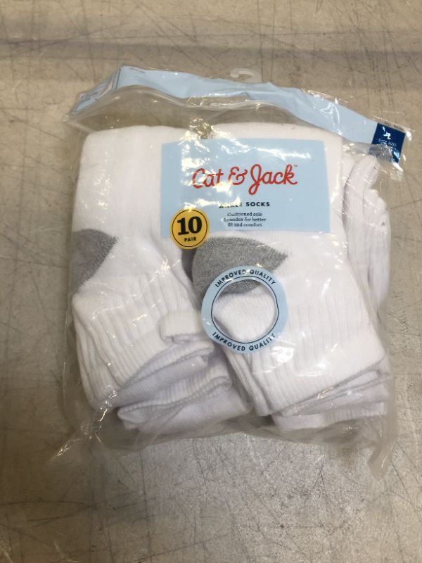 Photo 2 of Boys' 10pk Athletic Ankle Socks - Cat & Jack™ White size L
