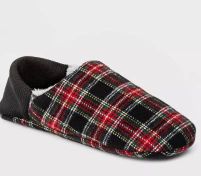 Photo 1 of Adult Tartan Plaid Fleece Lined Pull-On Slipper Socks with Huggable Heel & Grippers - Wondershop™ Black/Red size M/L
