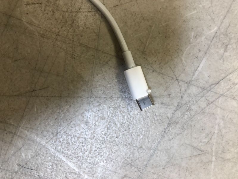 Photo 2 of 2M USB-C Charge Cable-usb c end damaged 