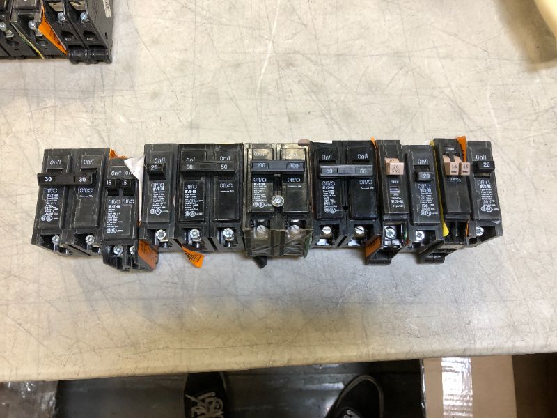 Photo 1 of 10pc Circuit Breaker Variety Bundle