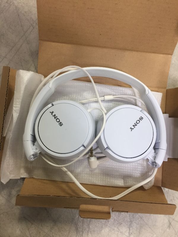 Photo 1 of Sony Studio Series Headphones - White (MDRZX100/WHI)	