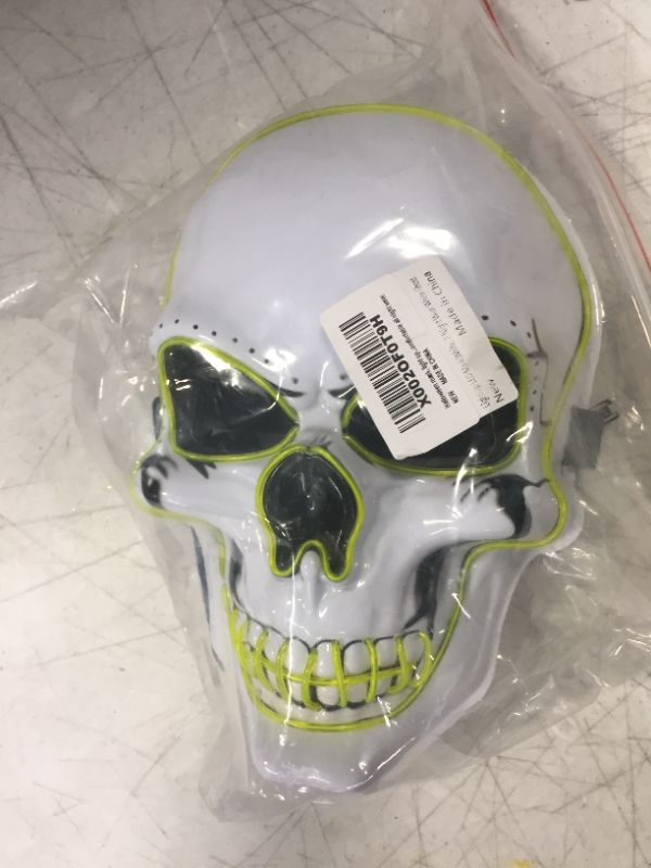 Photo 2 of NEON NIGHTLIFE Men's Light Up Scary Death Skull Mask
