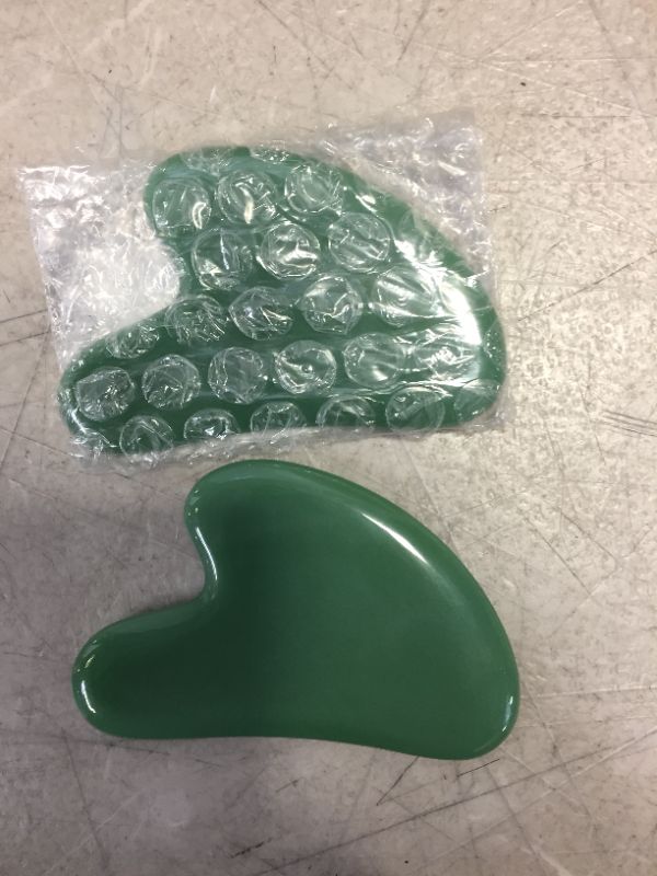 Photo 2 of 2 pieces of Mount Lai - The Jade Gua Sha Facial Lifting Tool
