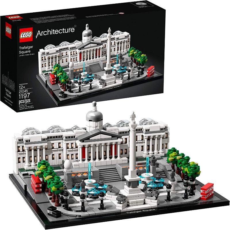 Photo 1 of LEGO Architecture 21045 Trafalgar Square Building Kit (1197 Pieces new, box is damaged)