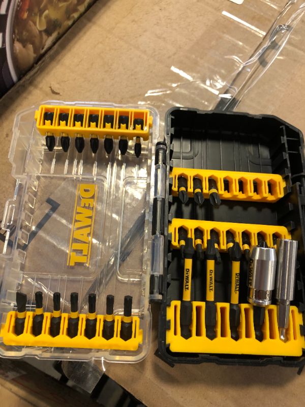 Photo 1 of dewalt drill bits 