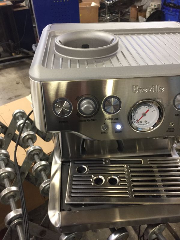 Photo 7 of Breville BES870XL Barista Express Espresso Machine, Brushed Stainless Steel
