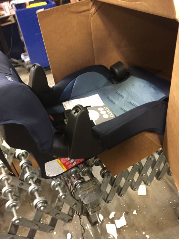 Photo 1 of Cosco Finale DX 2 in 1 Booster Car Seat Sport Blue