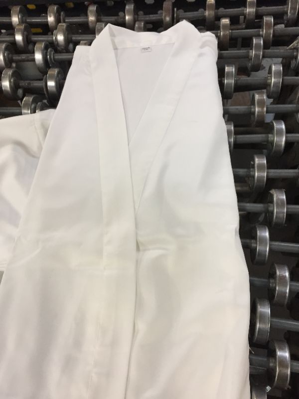 Photo 1 of L/XL  robe  white 