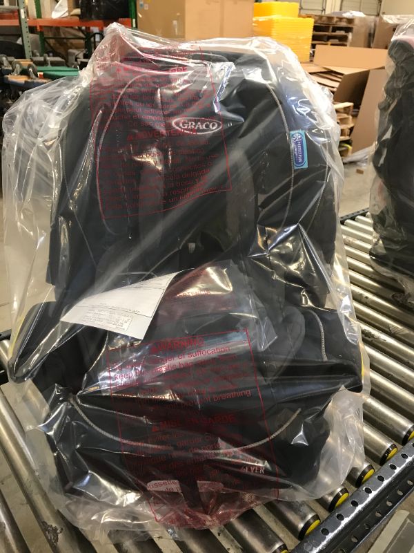 Photo 1 of GRACO 4Ever DLX SnugLock 4 in 1 Car Seat Infant to Toddler Car Seat with 10 Years of Use Featuring EasyInstall SnugLock Technology