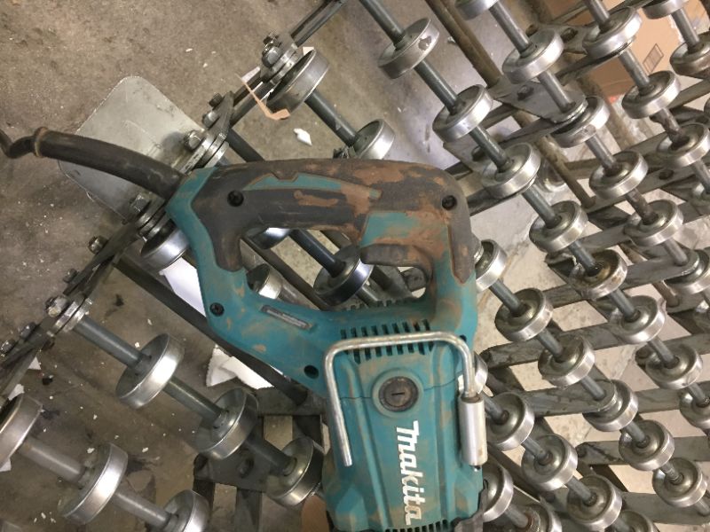 Photo 3 of 12 Amp Recipro Saw
