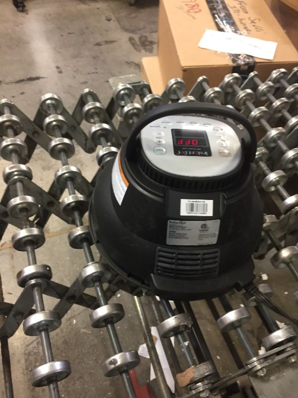 Photo 1 of Instant Pot 6 Quart Air Fryer Lid
