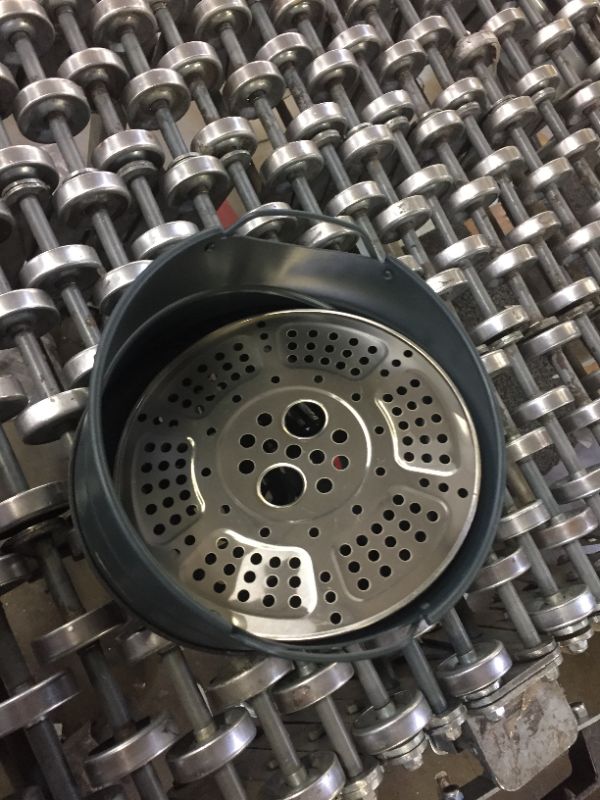 Photo 1 of Instant Pot 6 Quart Air Fryer Lid