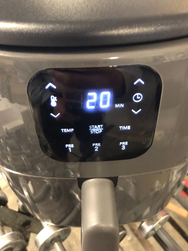 Photo 3 of Dash Digital Tasti Crisp Air Fryer
