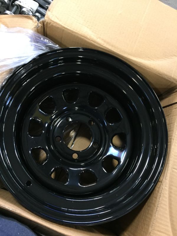 Photo 2 of 16" spar rim 