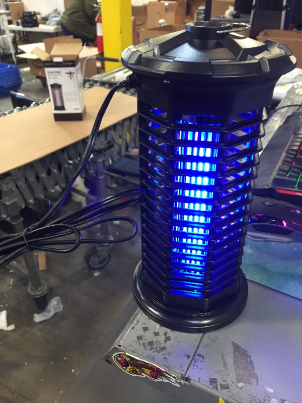 Photo 1 of Electric Bug Zapper