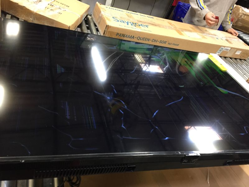 Photo 3 of SAMSUNG 50-inch Class Crystal UHD TU-8000 Series - 4K UHD HDR Smart TV with Alexa Built-in (UN50TU8000FXZA, 2020 Model)

