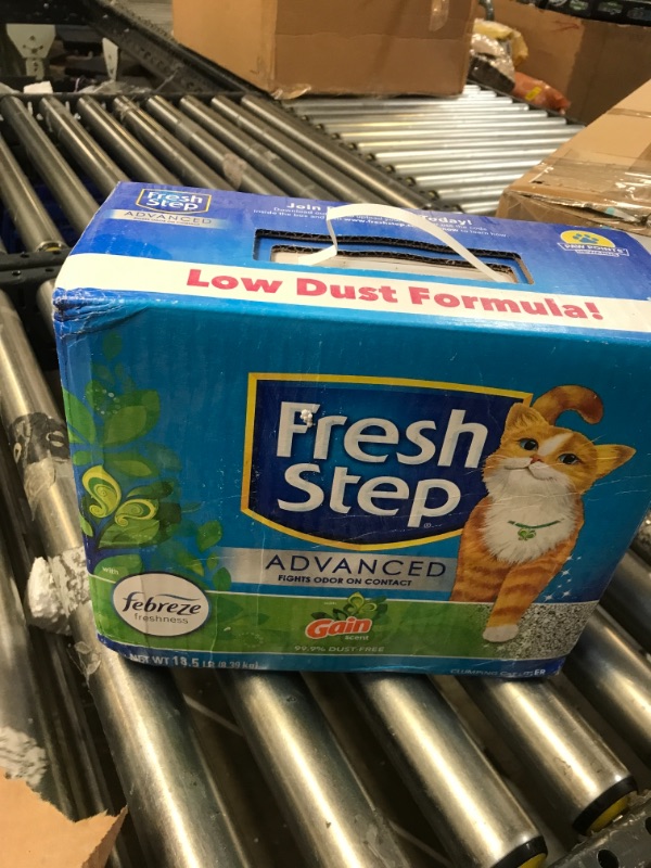 Photo 1 of Fresh Step Advanced Refreshing Gain Scented Clumping Clay Cat Litter, 18.5-lb box, 