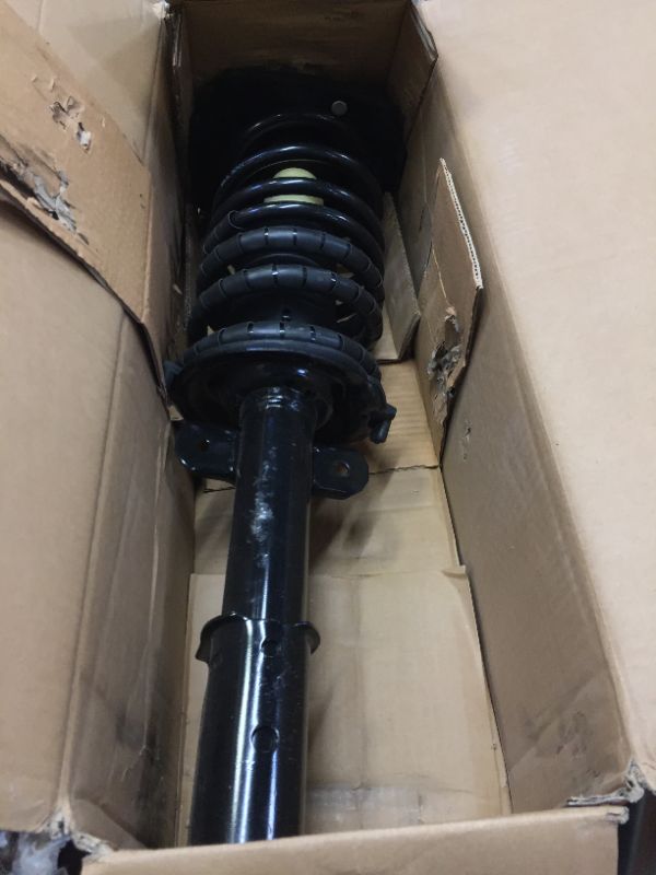 Photo 2 of MILLION PARTS Pair Rear Complete Strut Shock Absorber Assembly 171954 171953 Compatible with 1993 1994 1995 1996 1997 Prizm 1993-2002 Corolla

